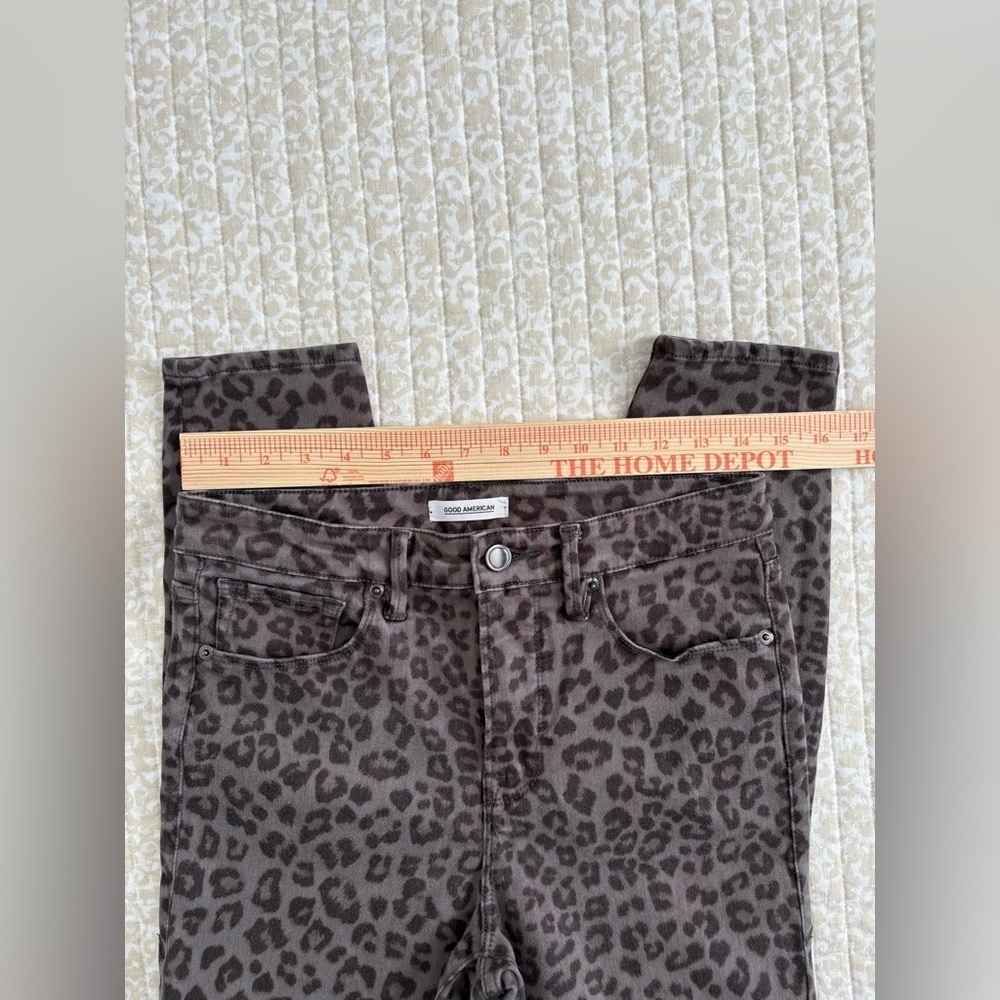 Good American | Good Legs | Gray Leopard Denim Jeans | Size 29 (US 8) - Picture 6 of 16
